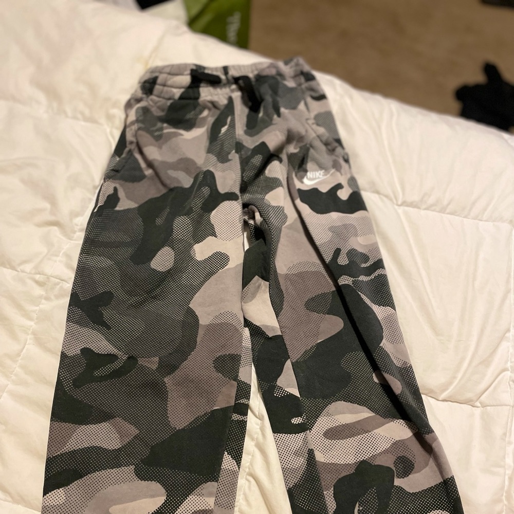 Nike Camo pants YXL